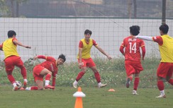 Đội tuyển Việt Nam bất ngờ nhận "món quà" quý hơn vàng