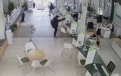 Clip: Toàn cảnh quá trình kẻ bịt mặt liều lĩnh cướp ngân hàng tại Hải Phòng