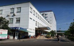 Bệnh nhân rơi từ tầng 3 bệnh viện xuống đất tử vong