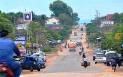 Hơn 1.500 ngày làm đường 13 Bắc Lào dưới làn đạn phỉ