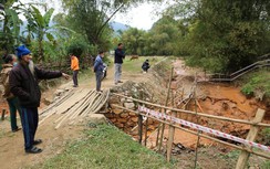 Cận cảnh những hố tử thần mới xuất hiện ở miền Tây xứ Nghệ