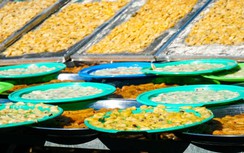 Lạc giữa “thiên đường” sắc màu, hương vị ở làng nghề bánh mứt cổ truyền