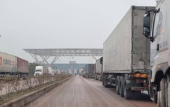 Chỉ đạo khẩn điều tra vụ tài xế phải "đóng luật" ở cửa khẩu Móng Cái