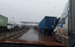 "Luật ngầm" cửa khẩu: Vợ là "nhà luật" bị tố, Đội trưởng biên phòng nói gì?