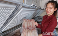 Giá giảm 20-30%, đặc sản khô cảng Trần Đề vẫn vắng khách