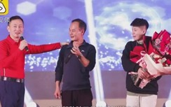 Bao cao su, vịt muối… những món quà thưởng Tết kỳ quặc nhất Trung Quốc