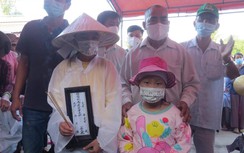 Nhói lòng cặp vợ chồng gặp tai nạn tử vong khi đi xe máy từ TP.HCM về quê