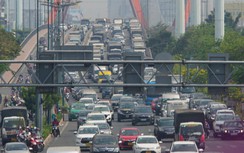 Ùn tắc khắp các cửa ngõ TP.HCM ngày 24 tháng Chạp