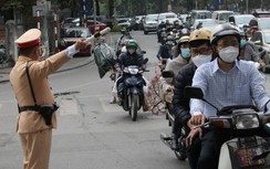 CSGT ứng trực sẵn sàng, cửa ngõ Hà Nội đi các tỉnh hiện thông thoáng