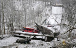 Sập cầu ngay tại thành phố Tổng thống Mỹ chuẩn bị đến nói về hạ tầng