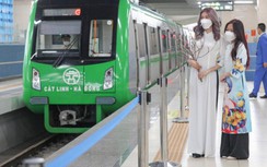 Chùm ảnh: Tàu điện Cát Linh - Hà Đông bất ngờ hút khách ngày 28 Tết