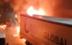 Lái xe say xỉn, vượt đèn đỏ đâm một loạt 35 ô tô