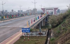 Cửa khẩu Móng Cái thưa vắng, xe qua thông quan nhanh chóng