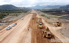 Cận cảnh tăng tốc thi công cao tốc Nha Trang - Cam Lâm