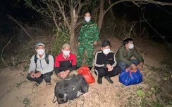 Bắt giữ 8 đối tượng xuất cảnh trái phép sang Lào