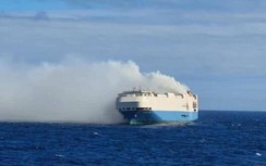 Cháy tàu biển chở hàng nghìn xe Porsche trên Đại Tây Dương