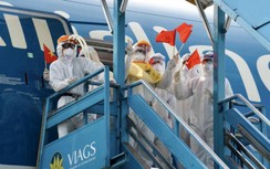 Những “chiến sĩ áo trắng” thầm lặng trên các chuyến bay