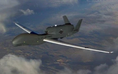 UAV Mỹ chỉ đường cho tàu pháo Ukraine bắn tàu Nga?