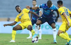 Sao tuyển Việt Nam ghi bàn khó tin, SLNA vẫn rơi điểm trên sân nhà