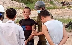 Lái xe múc đập nát 2 ô tô trên công trường cao tốc khai gì?