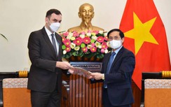 Ba Lan sẽ hỗ trợ tối đa các chuyến bay sơ tán người Việt từ Ukraine