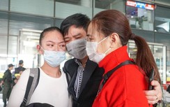 Video: Chia sẻ của những công dân Việt Nam tại Ukraine về nước đầu tiên