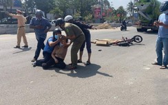 Bé gái 10 tuổi bị xe cán tử vong, mẹ khóc gọi con trong vô vọng