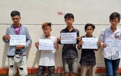 Nhóm thanh thiếu niên chuyên lấy cắp nắp cống ở cảng cá