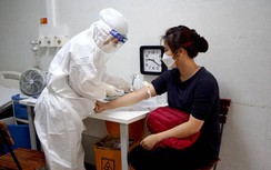 Khi bệnh viện mở phòng khám F0, “chia lửa” với y tế phường