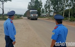 Tài xế giở đủ chiêu trò đối phó cân tải trọng trên QL14B ở Quảng Nam
