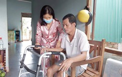 Gánh nặng oằn lưng cô giáo nghèo chăm chồng tai nạn giao thông
