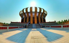 Cận cảnh kiến trúc độc đáo ở đền thờ Vua Hùng và bộ trống đồng cung tiến