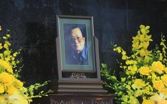 Người thân, nghệ sĩ Việt xót xa tiễn nhạc sĩ Hồng Đăng