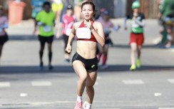 Cô gái vàng điền kinh Nguyễn Thị Oanh thống trị Tiền Phong Marathon