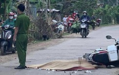 Va chạm với ô tô, người điều khiển xe máy tử vong tại Hòa Bình