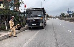 Lái xe chở hàng quá tải, doanh nghiệp ở Quảng Bình bị phạt 34 triệu đồng