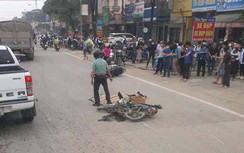 Hai xe máy va chạm, người phụ nữ ngã xuống đường bị xe đầu kéo cán tử vong