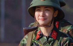 Bị hỏi chọn đi bộ đội hay làm ca sĩ, Hòa Minzy khéo ra sao mà được khen?