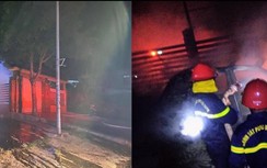 Ô tô, xe máy bị thiêu rụi trong vụ hỏa hoạn lúc rạng sáng tại Quảng Trị