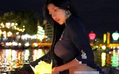 Cô gái "hở bạo" ngồi thuyền thả đèn hoa đăng ở Hội An: Xôn xao bức tâm thư