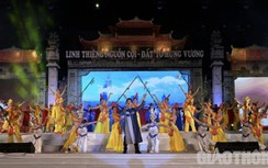 Lung linh đêm pháo hoa cùng chương trình nghệ thuật "Linh thiêng nguồn cội"
