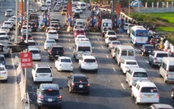 Trạm thu phí QL51 xả trạm hơn 3 tiếng vì kẹt xe ngày nghỉ lễ Giỗ Tổ