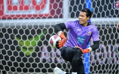 CĐV tức điên vì thủ thành tuyển Thái Lan đốt lưới nhà như bán độ