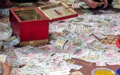 Mở tài khoản quản tiền công đức có khả thi?