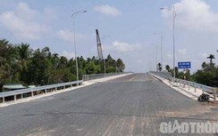 Công nhân, kỹ sư bùi ngùi khi sắp “chia tay” công trình cầu Vàm Xáng