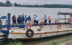 Tìm kiếm nam nhân viên bến phà mất tích trên sông Văn Úc