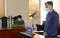 Dùng súng tự chế bắn Phó công an phường bị thương chỉ vì… con gà