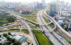 Cần làm gì để TP.HCM lấy lại vị thế dẫn đầu?