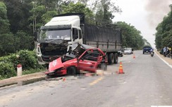 Cả gia đình gặp TNGT ở Nghệ An: Xe dừng sửa chữa cách hiện trường 30km