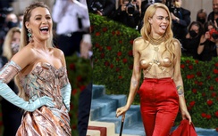 Met Gala 2022: Dàn sao "chặt chém" trên thảm đỏ và những điều "gây choáng"